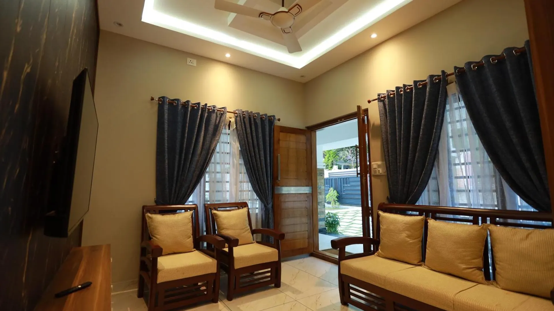 Twin Cottages Thekkady Vila
