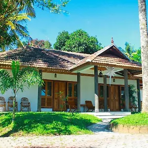 Court Bed & Breakfast